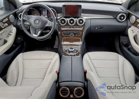 2018 Mercedes-Benz C 300 z USA, uszkodzony, nr VIN WDDWF4JB1JR324691